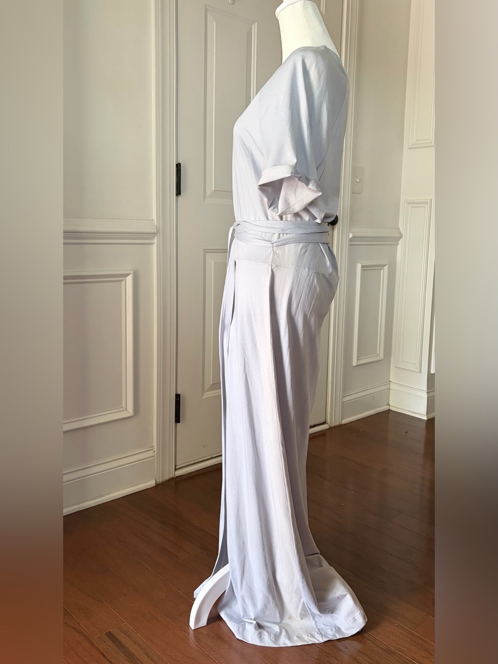 Elizabeth and James Welles Faux-Wrap Maxi Dress Size Medium - Picture 3 of 6